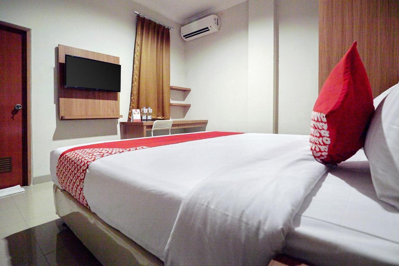 Oyo 415 The Kartini 8 Residence Giacarta Esterno foto