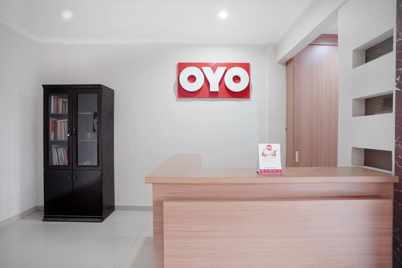 Oyo 415 The Kartini 8 Residence Giacarta Esterno foto