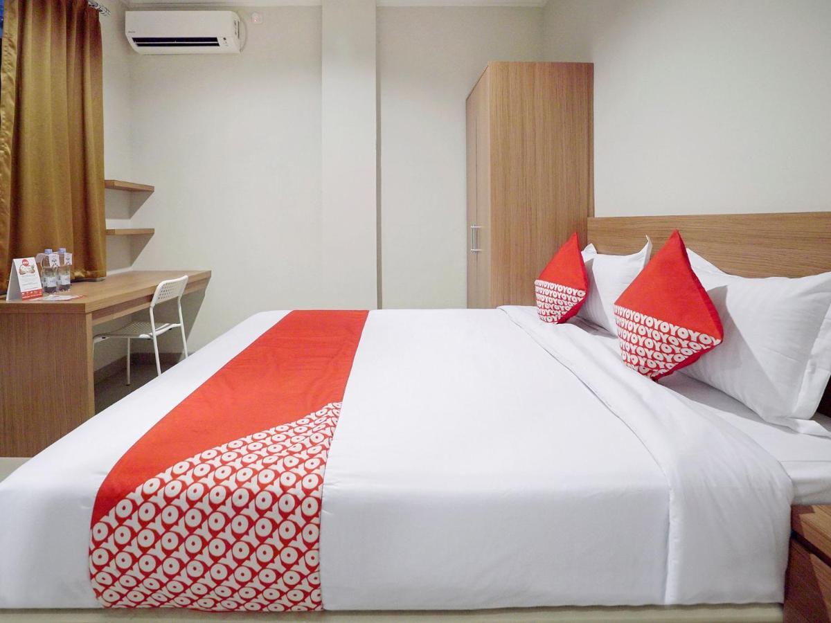 Oyo 415 The Kartini 8 Residence Giacarta Esterno foto