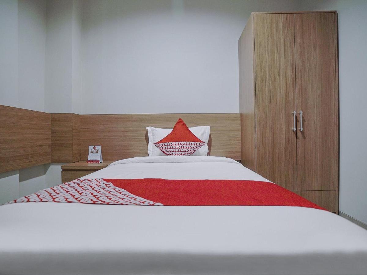 Oyo 415 The Kartini 8 Residence Giacarta Esterno foto